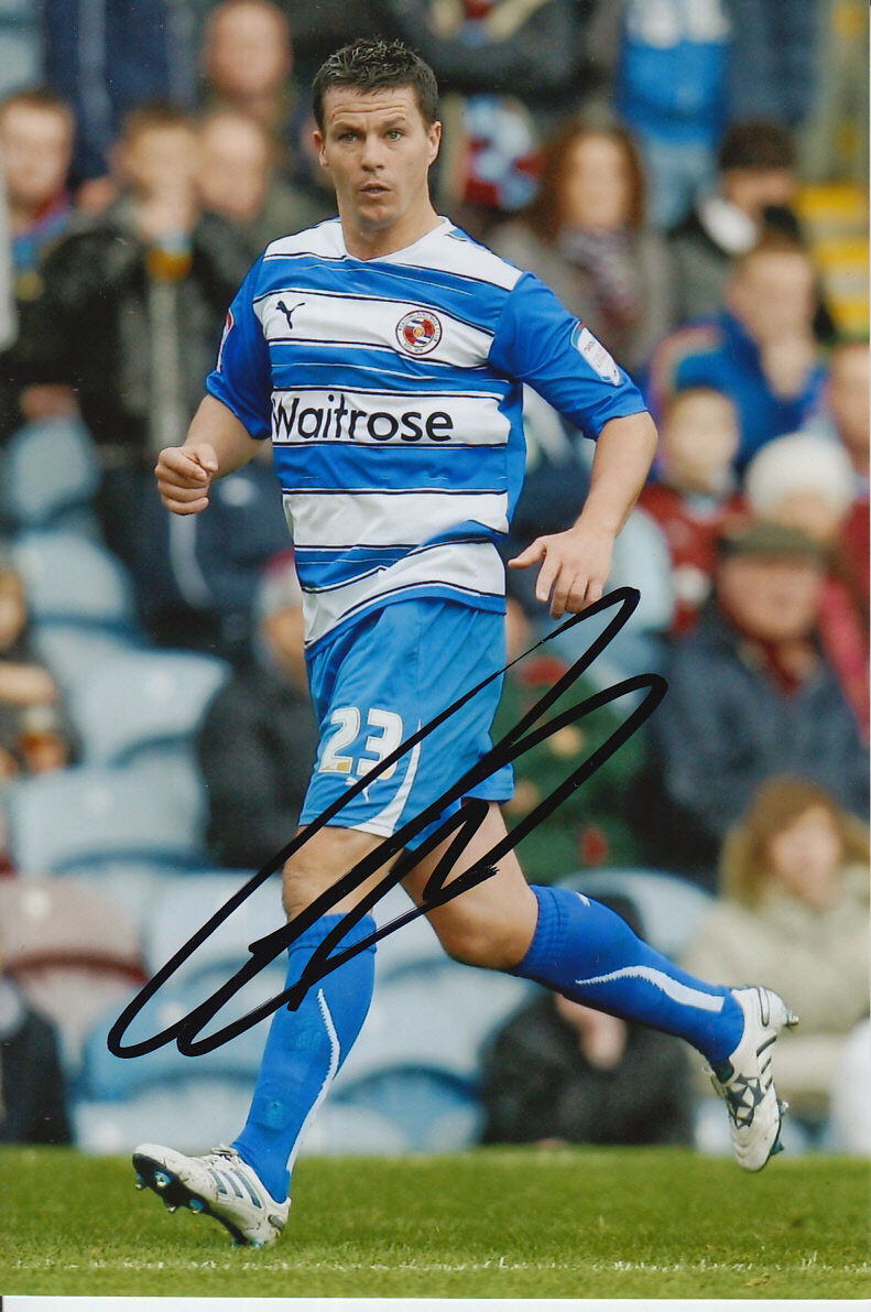 READING HAND SIGNED IAN HARTE 6X4 Photo Poster painting 1.