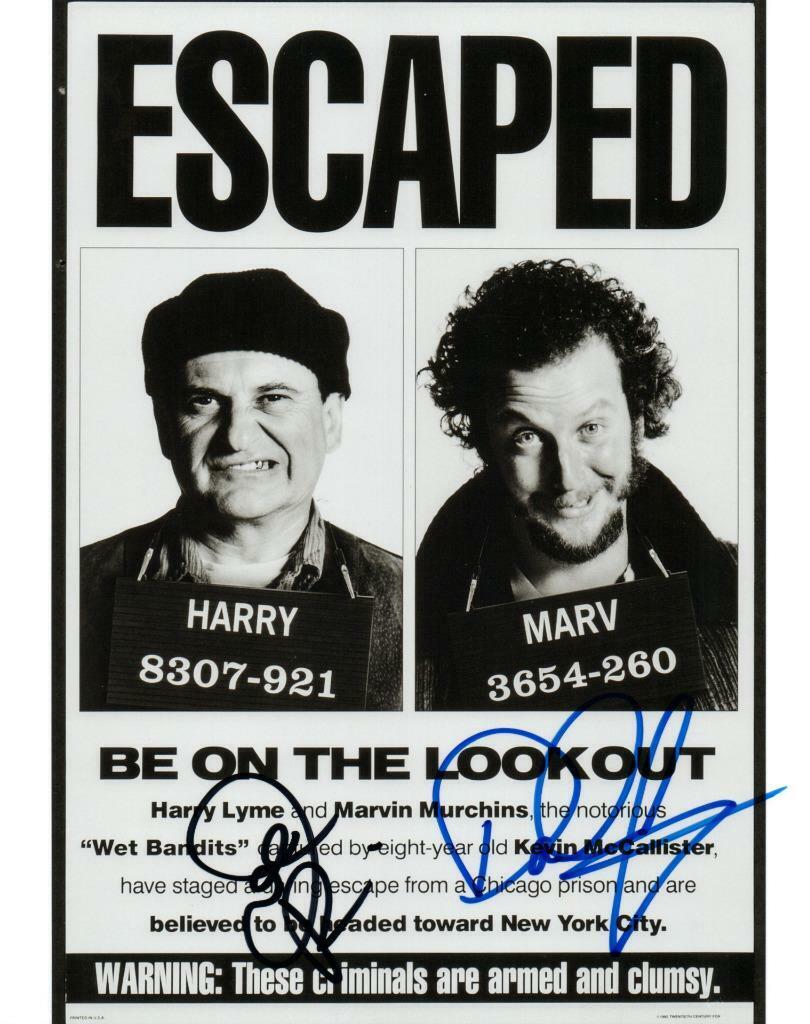 Daniel Stern Joe Pesci signed 8x10 Photo Poster painting autographed Picture Pic and COA