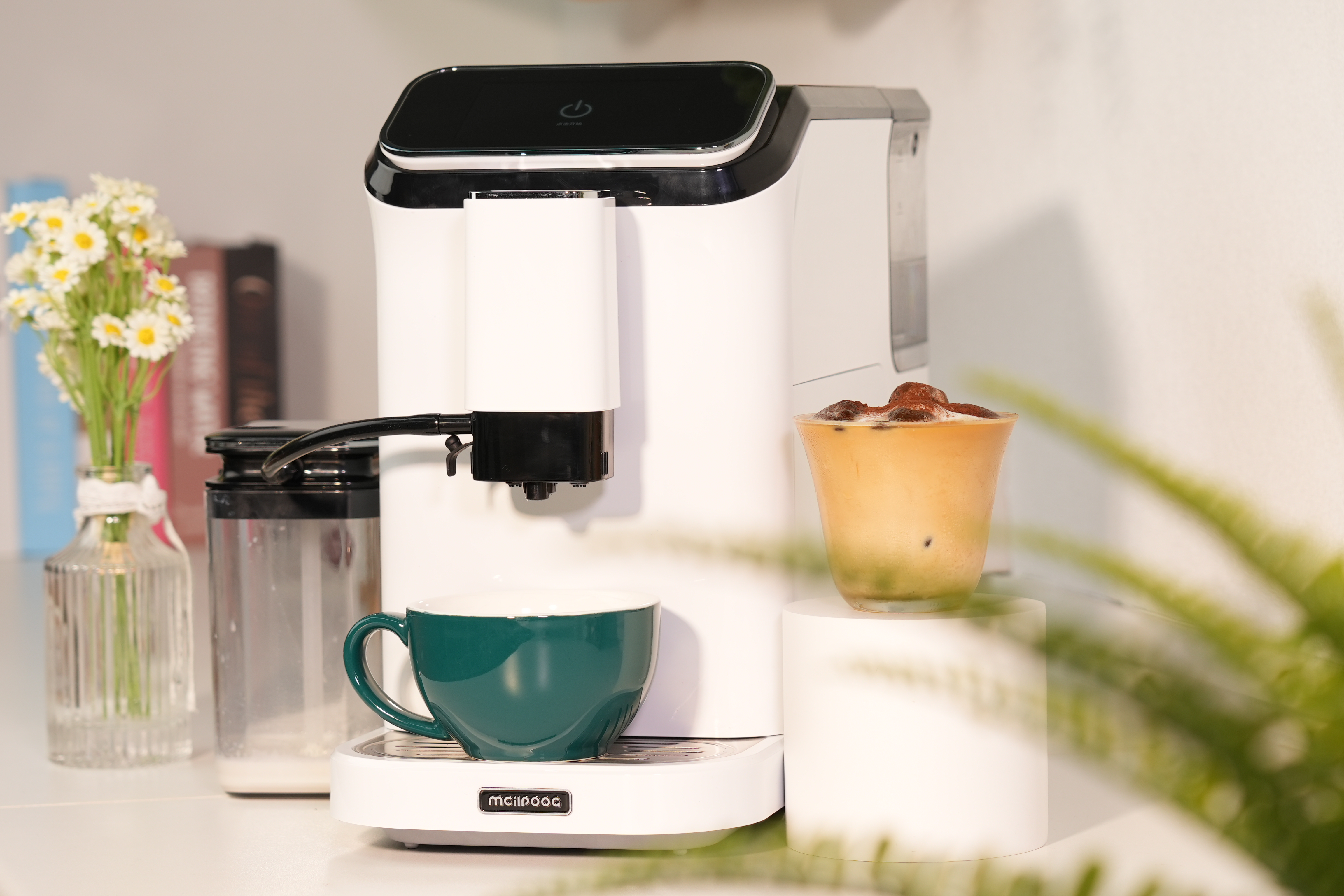 Here's an in-depth overview of the Mcilpoog WS-D5 automatic coffee machine.