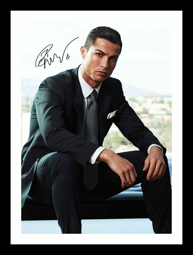 Cristiano Ronaldo Autograph Signed & Framed Photo Poster painting