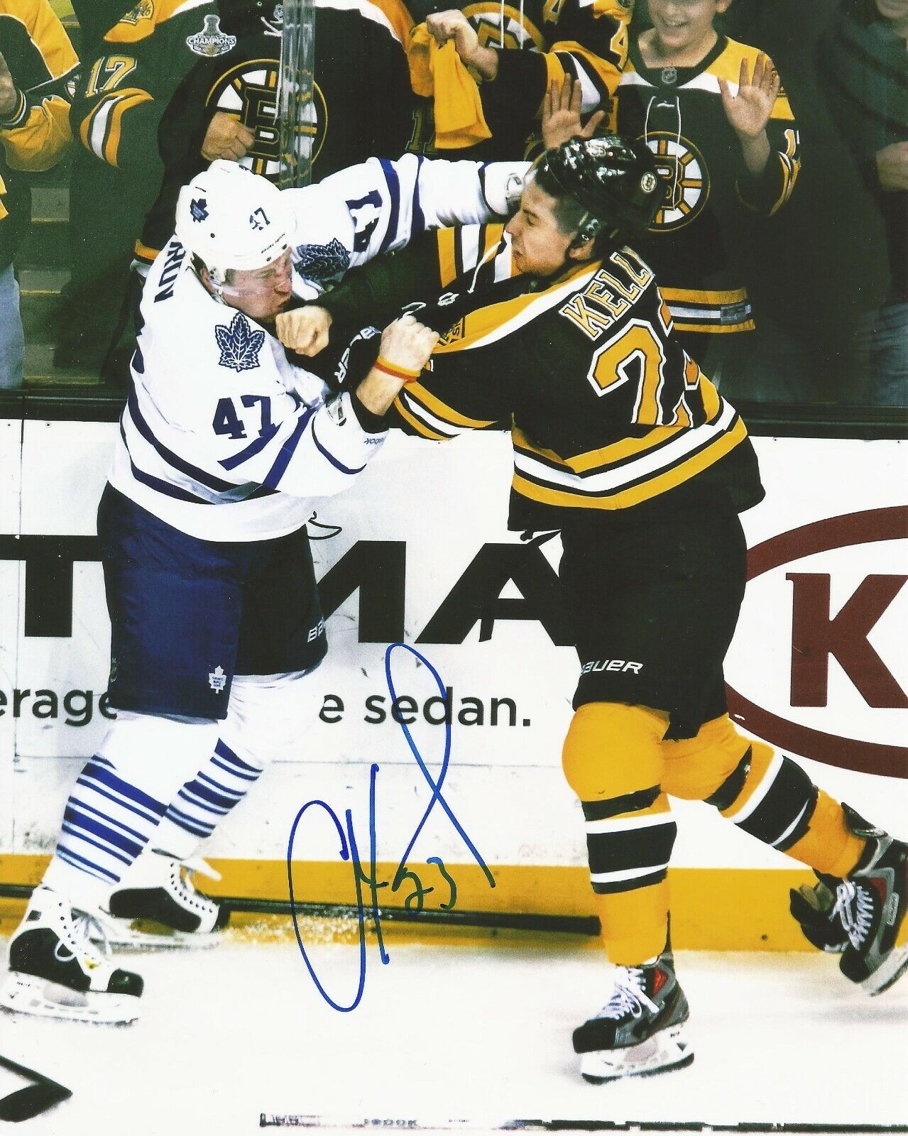 CHRIS KELLY SIGNED BOSTON BRUINS 8x10 Photo Poster painting /COA - FIGHTS LEO KOMAROV LEAFS SUCK