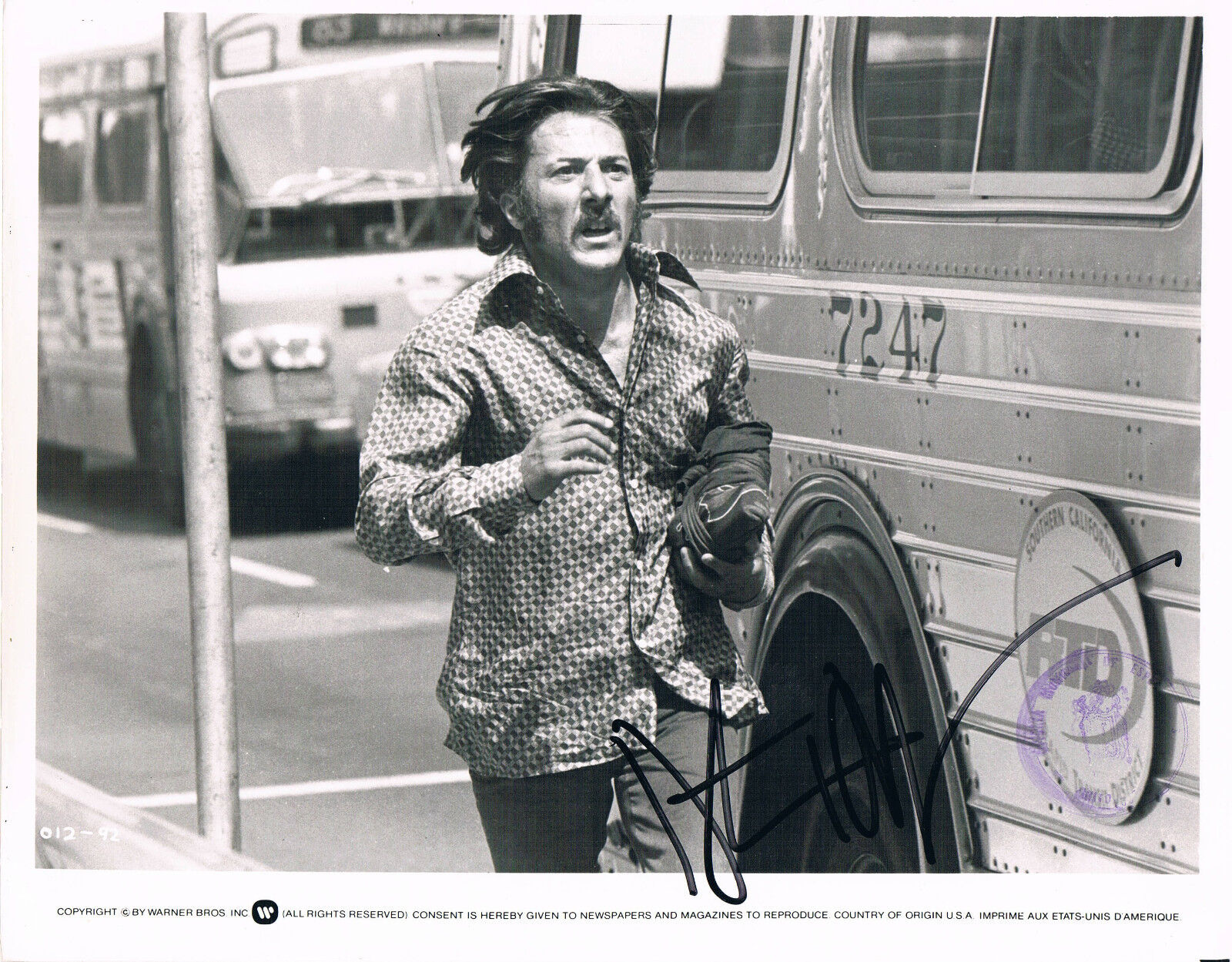 Dustin Hoffman 1937- genuine autograph Photo Poster painting 8x10