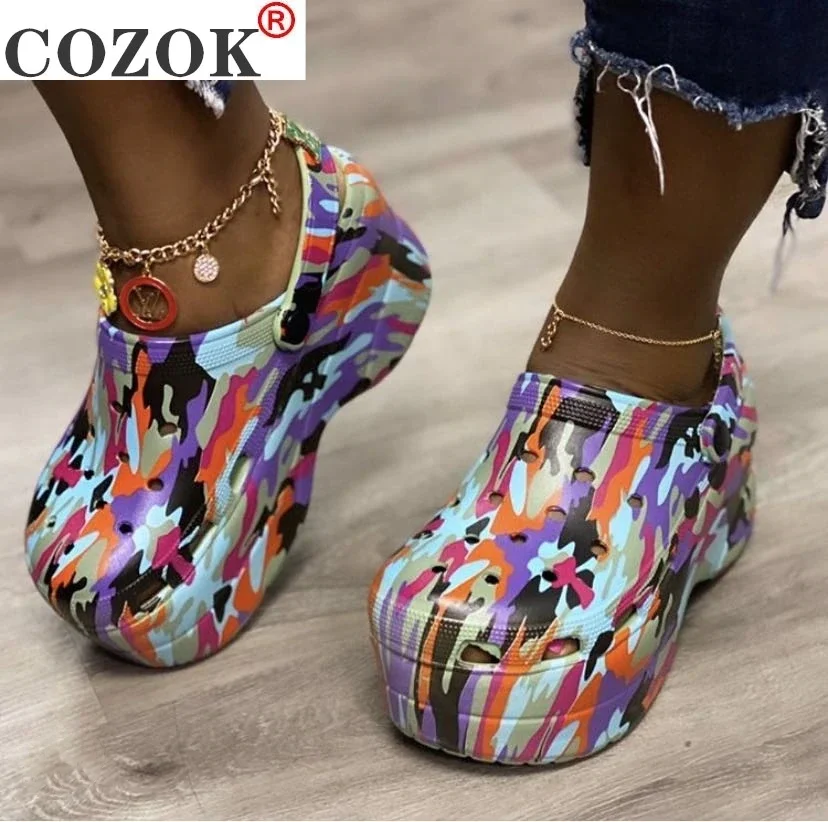 Yyvonne Hot Popular Serpentine Small Hole Women Sandals Cute Slippers Platform Thick Bottom Back Strap Summer Ladies Casual Shoes