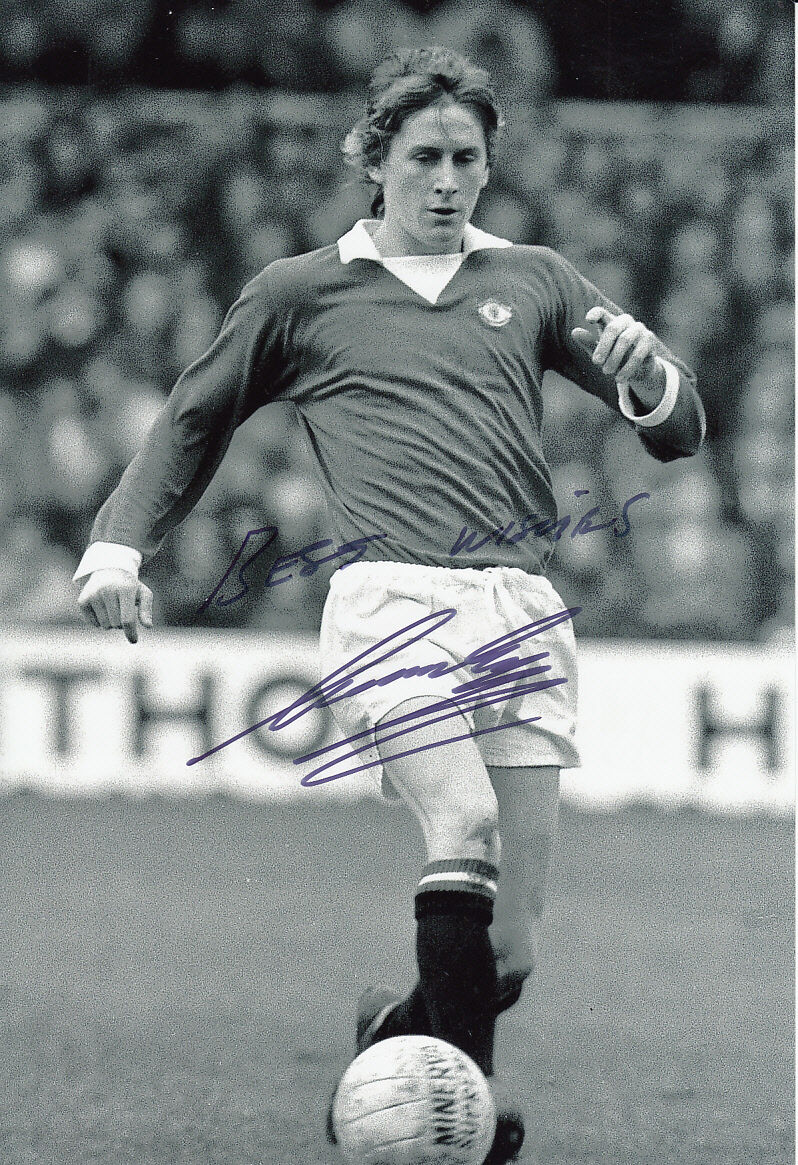 Manchester United Hand Signed Gerry Daly Photo Poster painting 12x8 1.