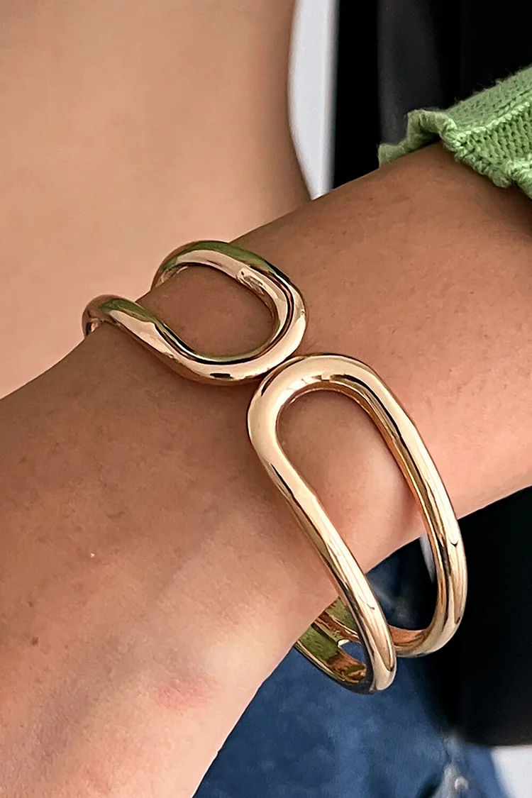 Cutout Glossy Alloy Fashionable Bracelet