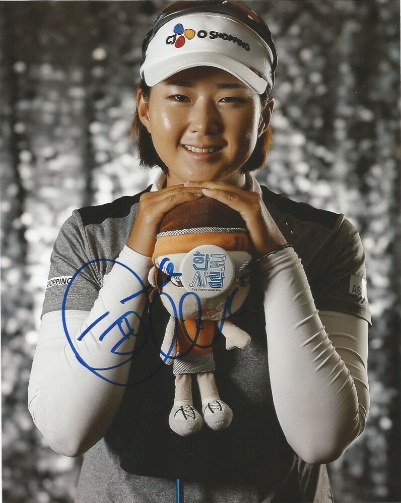 LPGA Baek Kyu-jung / Q Baek Autographed Signed 8x10 Photo Poster painting COA FF