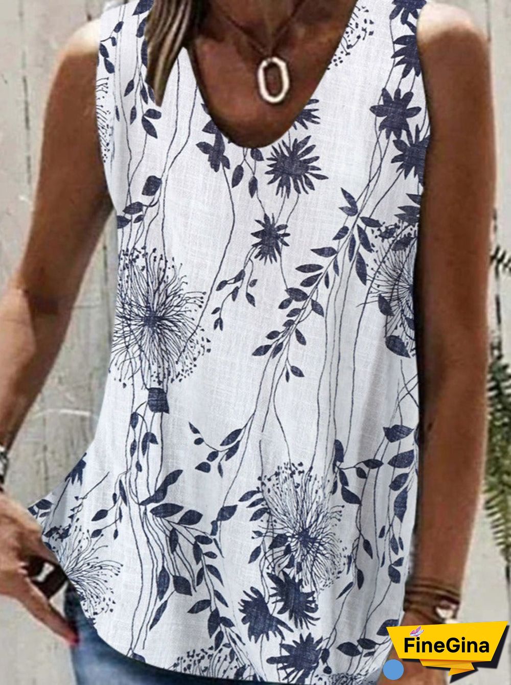 Women Sleeveless V-neck Floral Printed Graphic Top