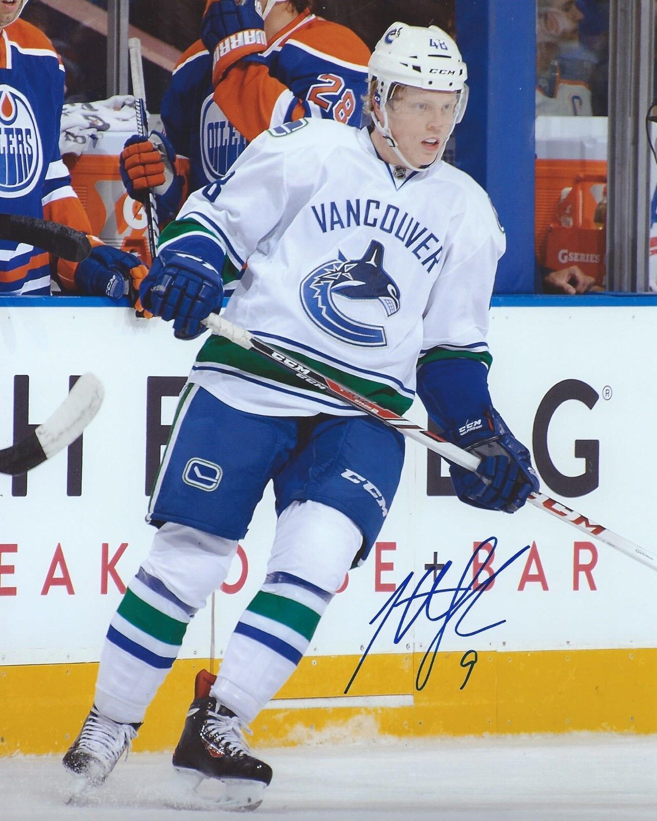 Hunter Shinkaruk Signed 8×10 Photo Poster painting Vancouver Canucks Autographed COA E