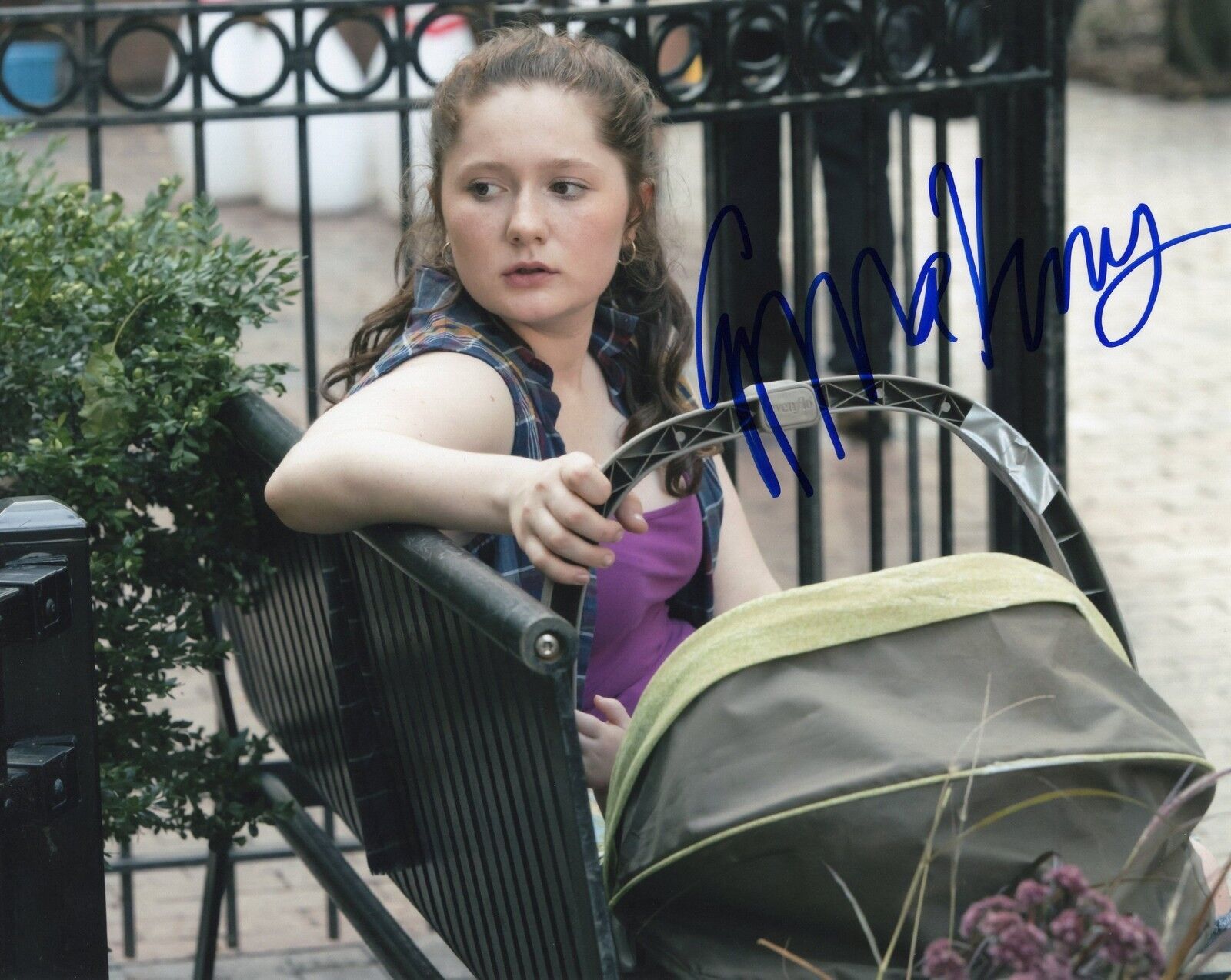 Emma Kenney Shameless Debbie Gallagher Signed 8x10 Photo Poster painting w/COA #9