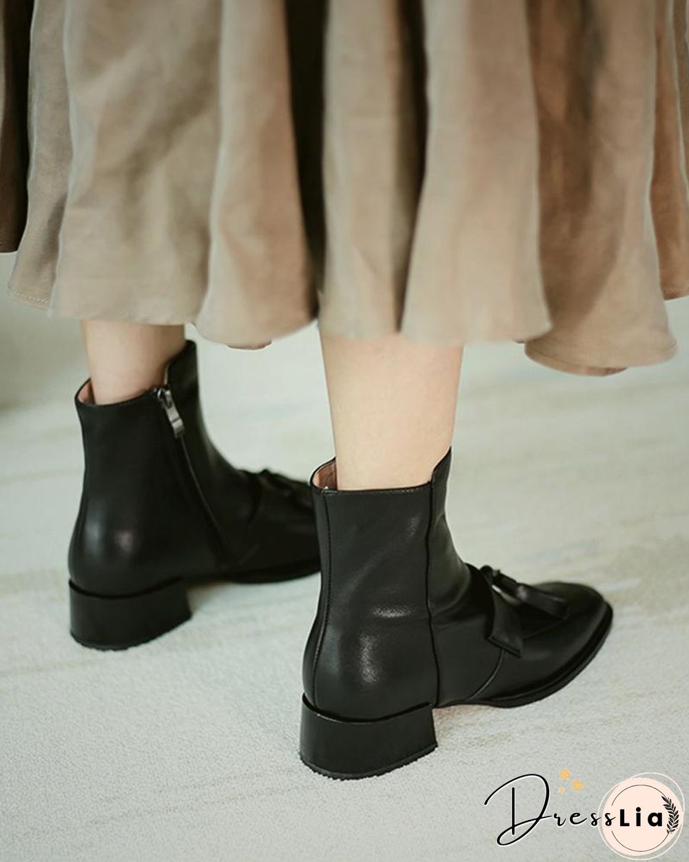 Solid Square-toe Tassel Low Heel Boots