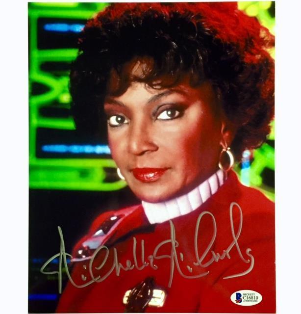 NICHELLE NICHOLS Uhura Autograph STAR TREK Signed 8x10 Photo Poster painting #2 BAS Beckett COA