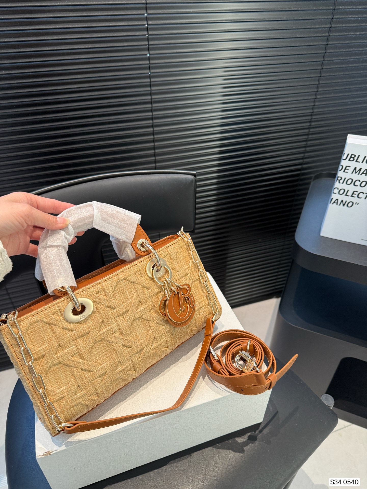 22e1fd1a8c7423cc15be06242dde35b7