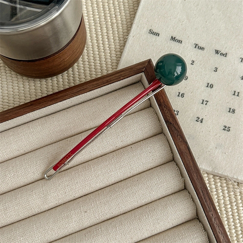 Cute Minimalist Women’s Solid Color Arylic Hair Clip