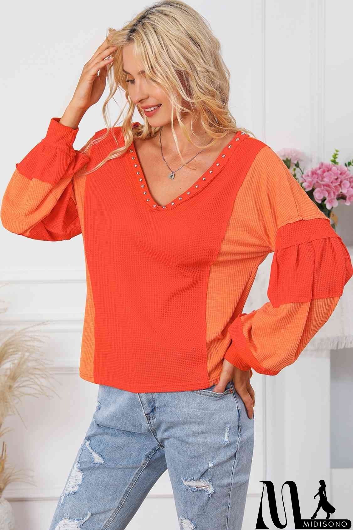 MidiSono - Color Block V-Neck Top