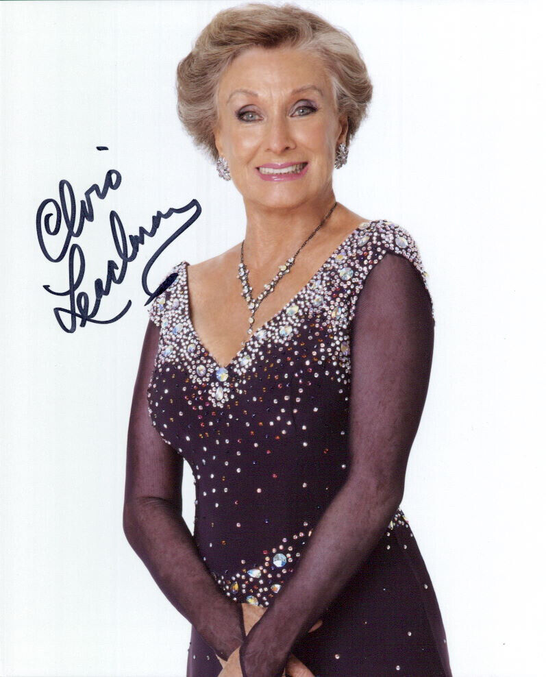 Cloris Leachman signed authentic 8x10 Photo Poster painting COA