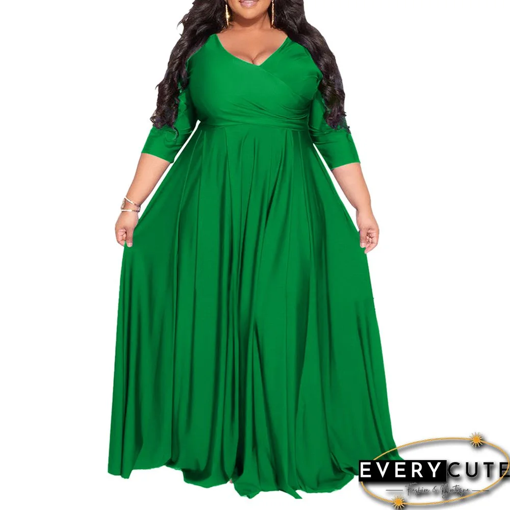Green 3/4 Sleeve V Neck Plus Size Dress