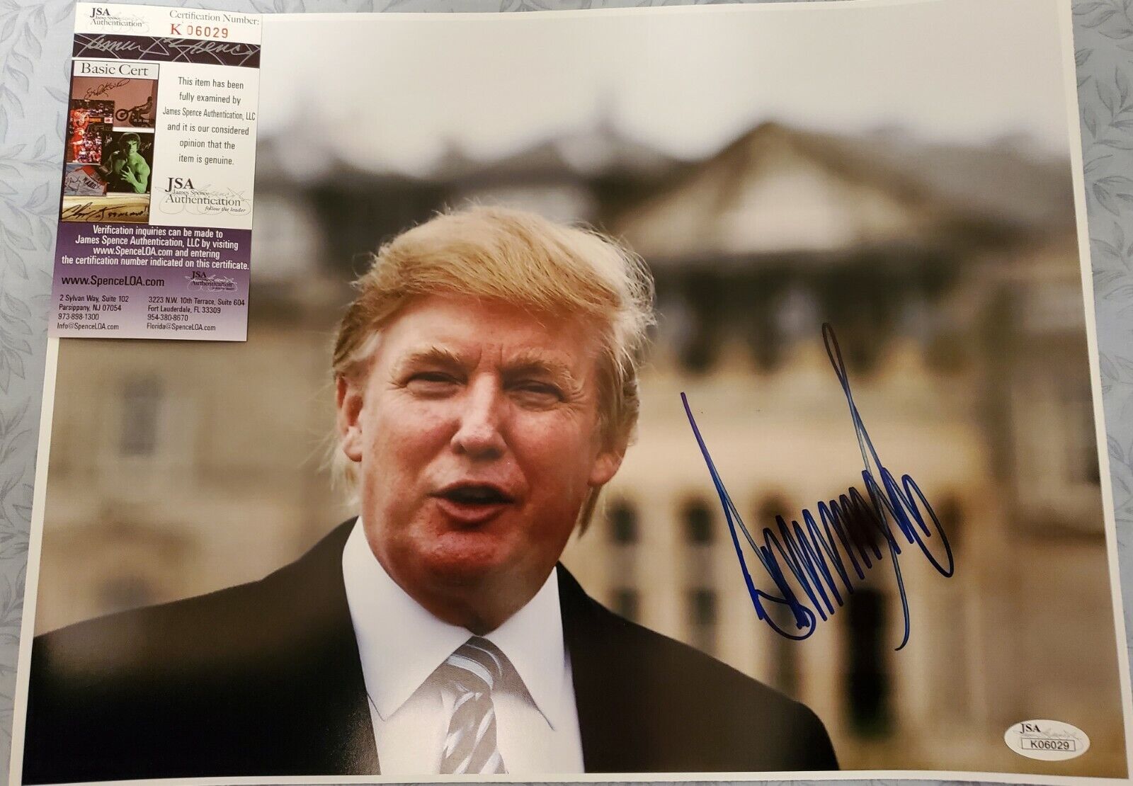 DONALD TRUMP 11X14 SIGNED AUTOGRAPHED COLOR Photo Poster painting JSA COA