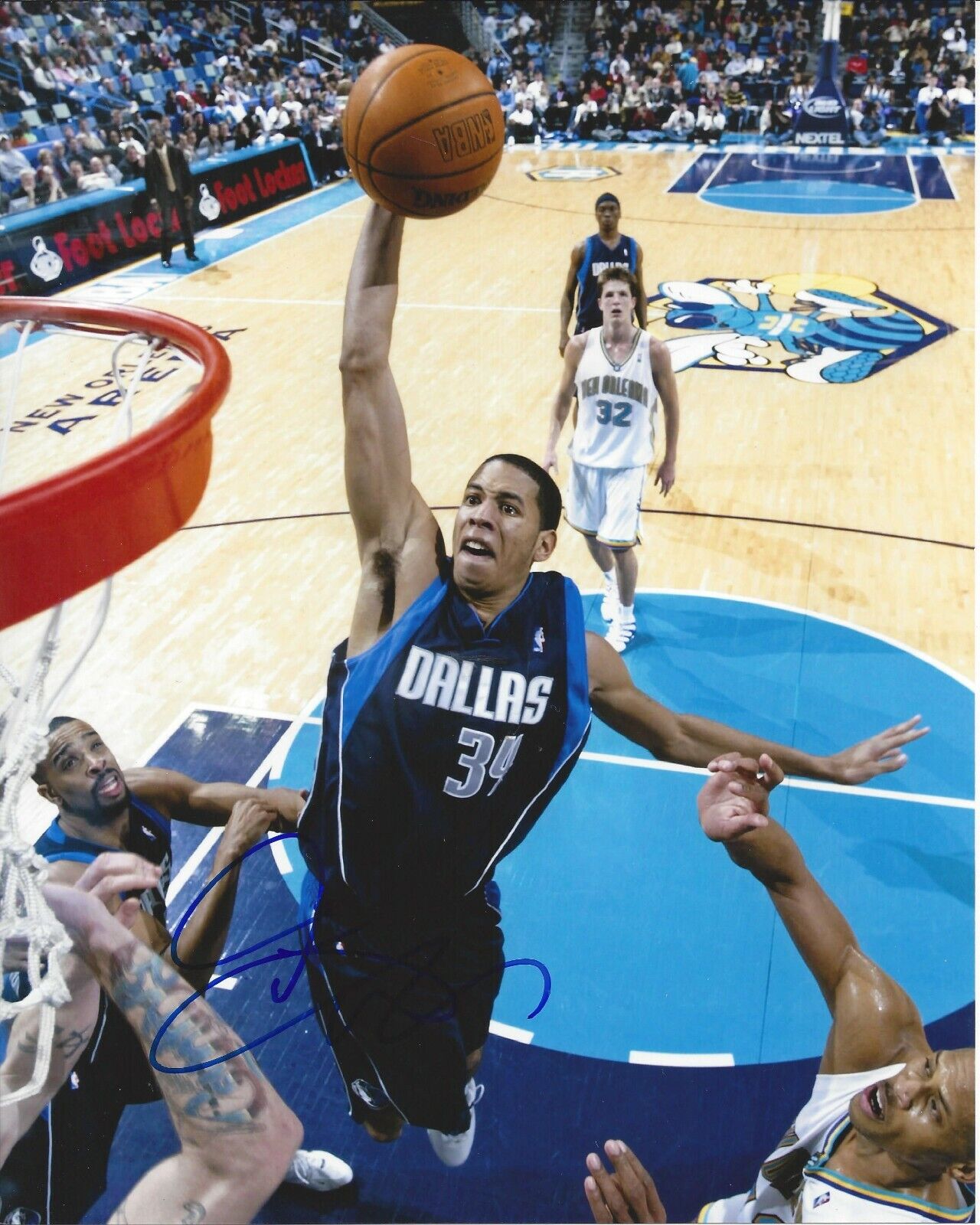 Devin Harris Autographed 8x10 Dallas MavericksB155