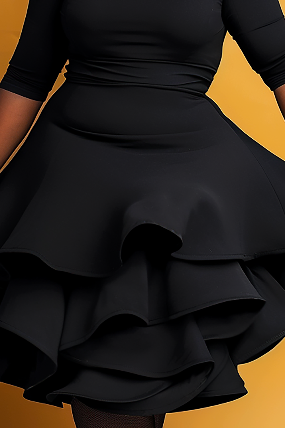 Design Plus Size Semi Formal Elegant Black Round Neck Half Sleeve Layered Midi Dresses [Pre-Order]