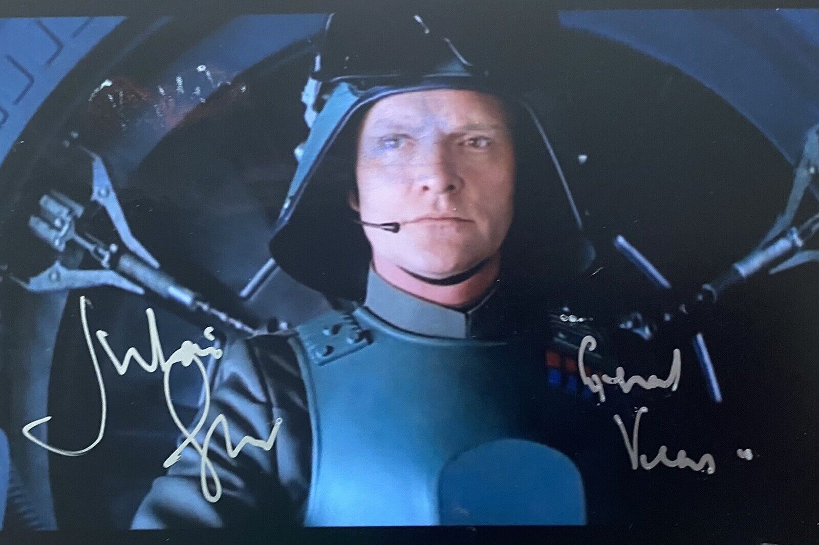 Julian Glover Genuine Hand Signed 6X4 Star Wars Photo Poster painting