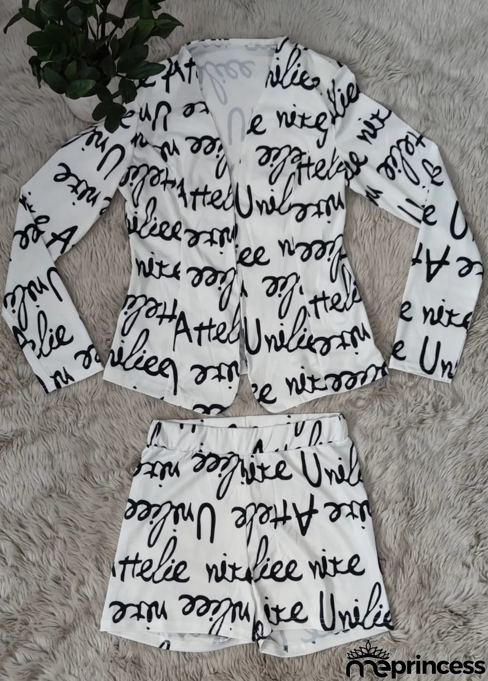 Autumn Pirnted White Long Sleeve Blazer and Matching Shorts Set