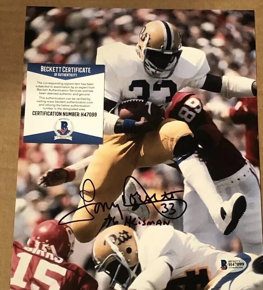 Tony Dorsett Signed 8X10 Photo Poster painting W/76 Heisman Beckett Certified