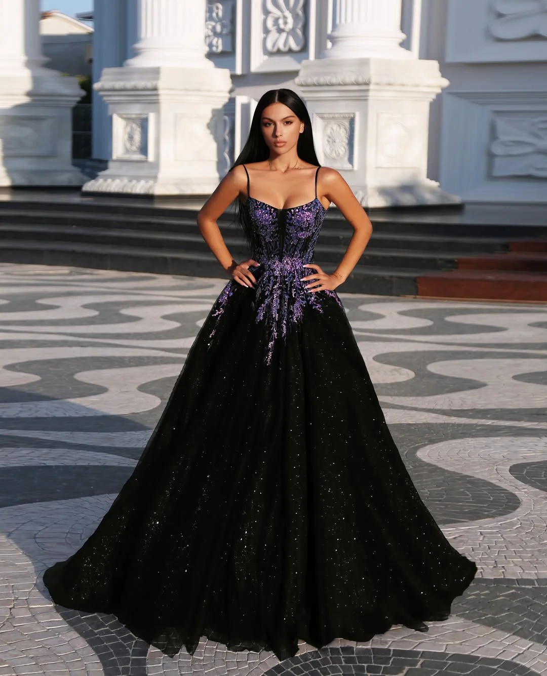 Refined Spaghetti-Straps A-Line Tulle Backless Embroidery Prom Dress YK0281