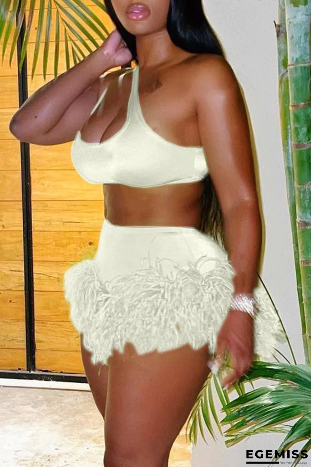 White Sexy Solid Patchwork Feathers U Neck Two Pieces | EGEMISS