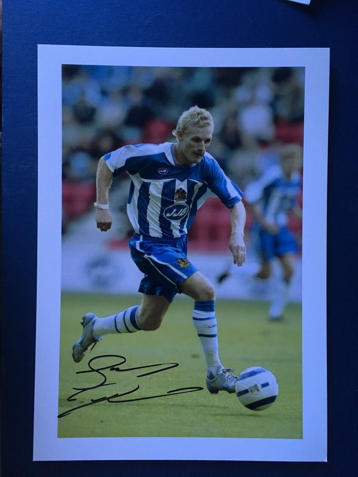 GARY TEALE - FORMER WIGAN FOOTBALLER - EXCELLENT SIGNED Photo Poster painting