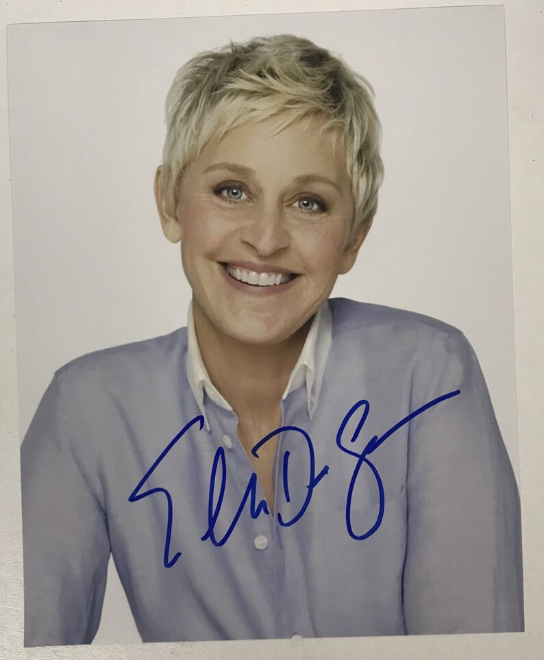 Ellen DeGeneres Signed Autographed Glossy 8x10 Photo Poster painting - COA Matching Holograms