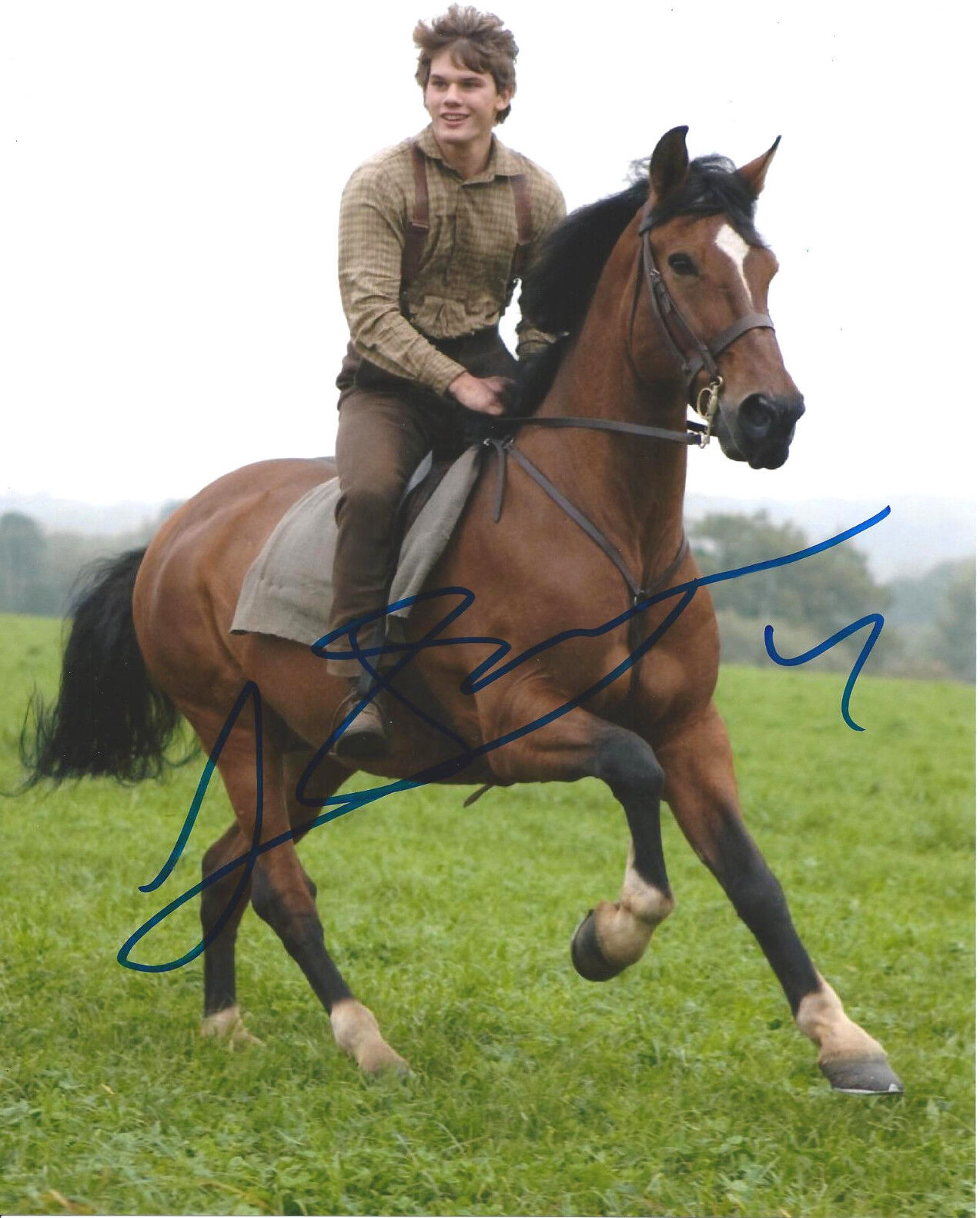 ACTOR JEREMY IRVINE SIGNED WAR HORSE 8X10 Photo Poster painting W/COA STEVEN SPIELBERG A