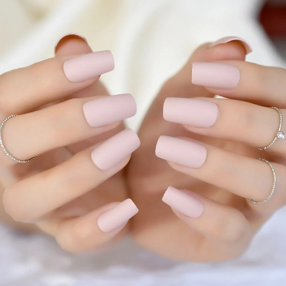 Gorgeous Cream False Nails Long Iridescent Matte Fake Nails Frost Art Design DIY Full Free Artificial False Nails 24-Nail Inspo