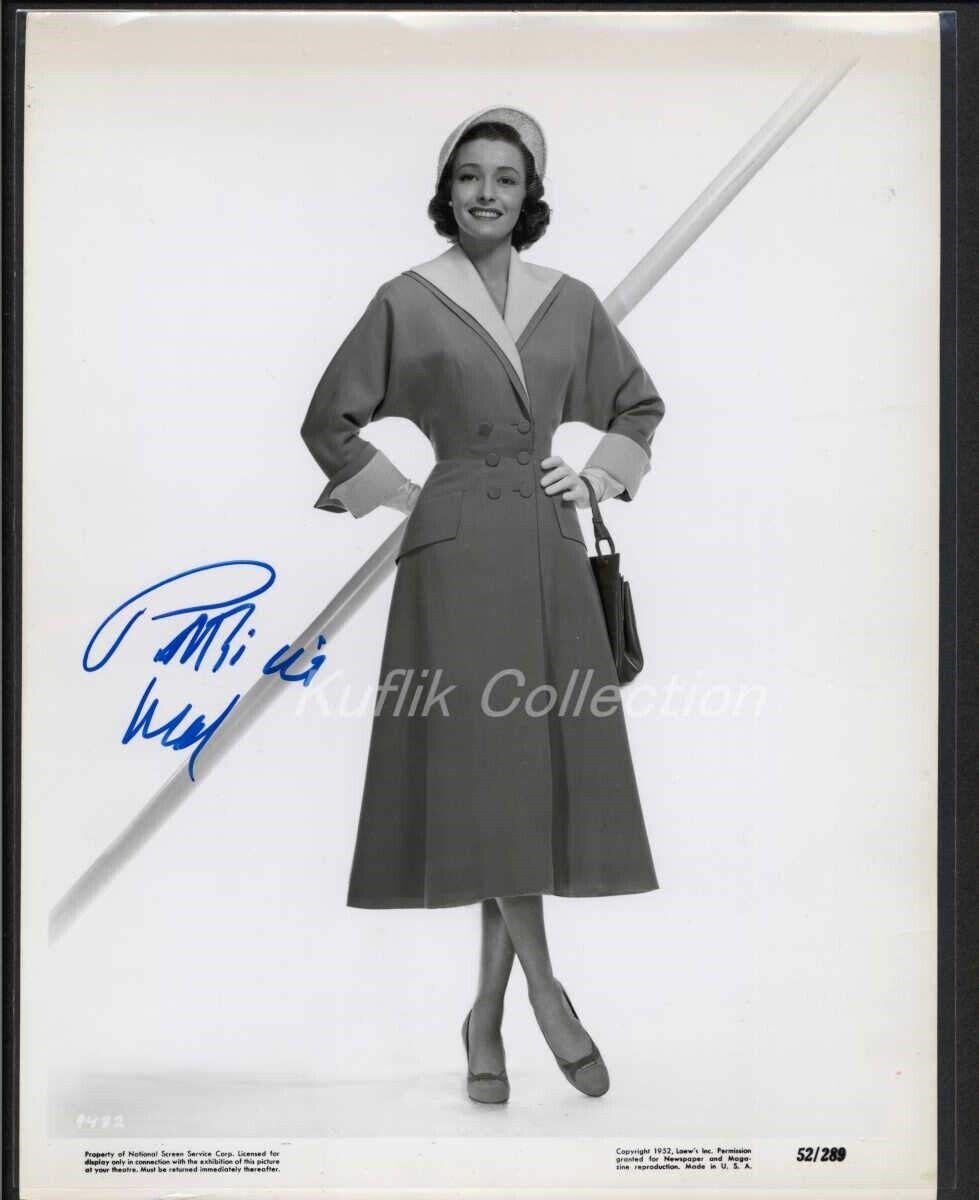 Patricia Neal - Signed Vintage Celebrity Autograph Photo Poster painting - Hud