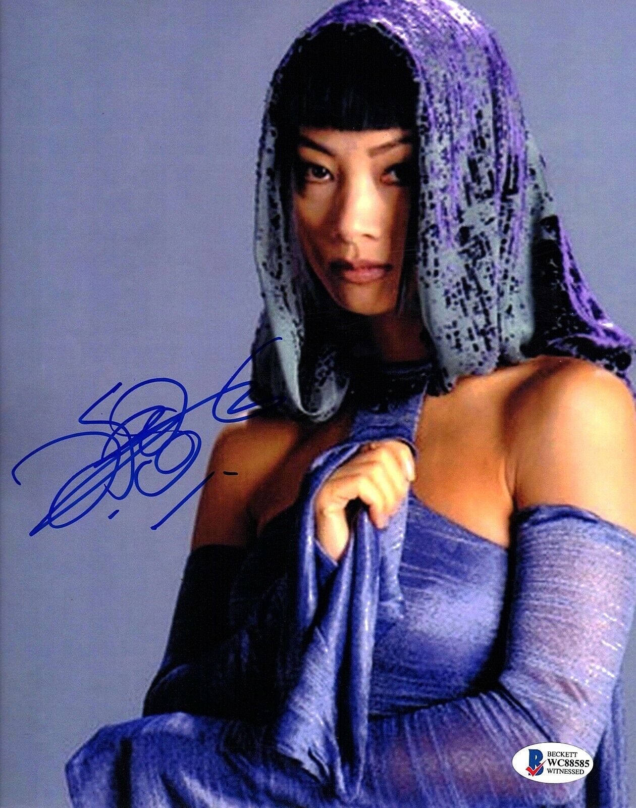 BAI LING Signed Auto STAR WARS Bana Breemu