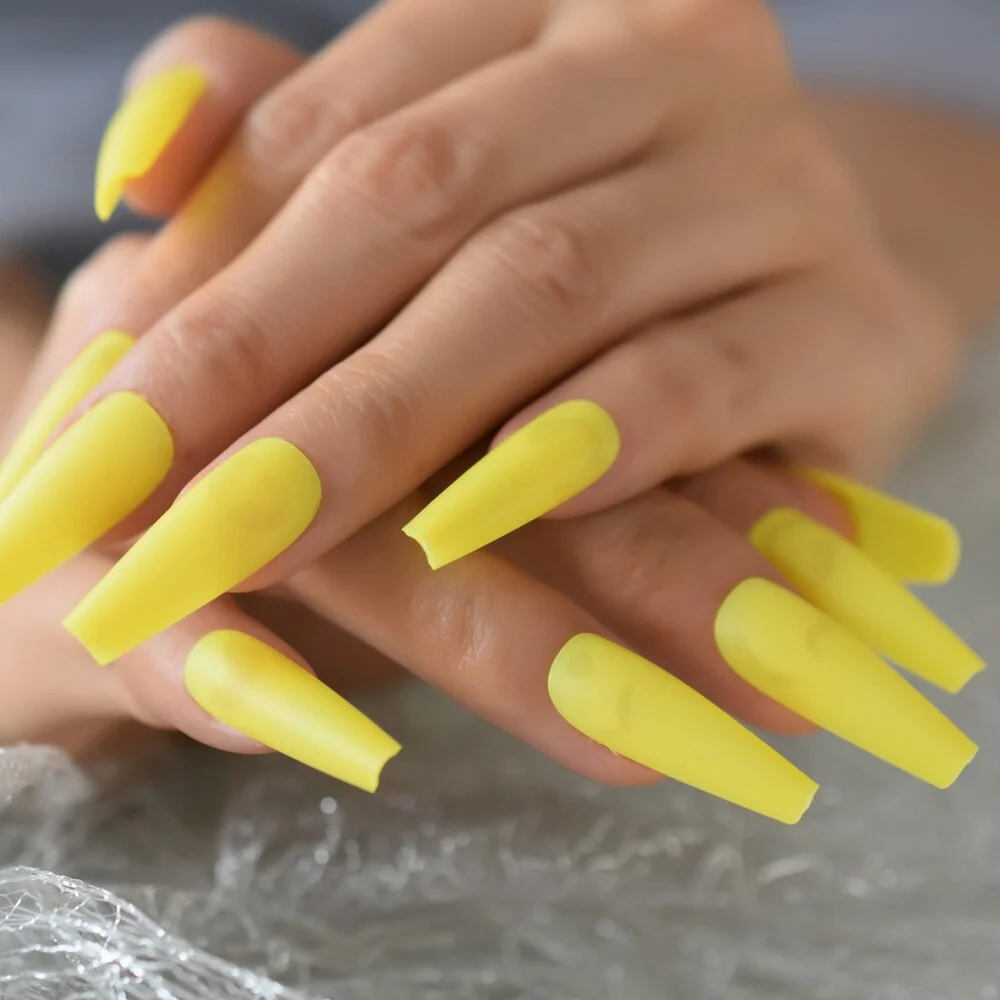 24PCS Short Squoval Dark Pure Color Nail Set Art Full Cover Fack Nails Charming Gels Nail Wholesale-Nail Inspo