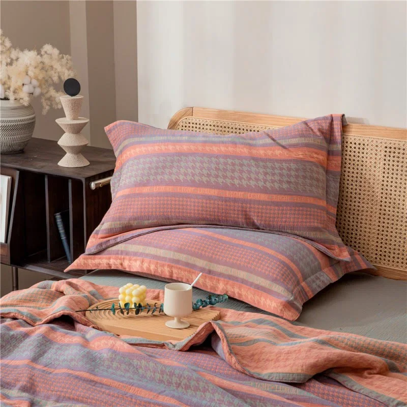 Houndstooth Vintage Soft Cotton Reversible Quilt