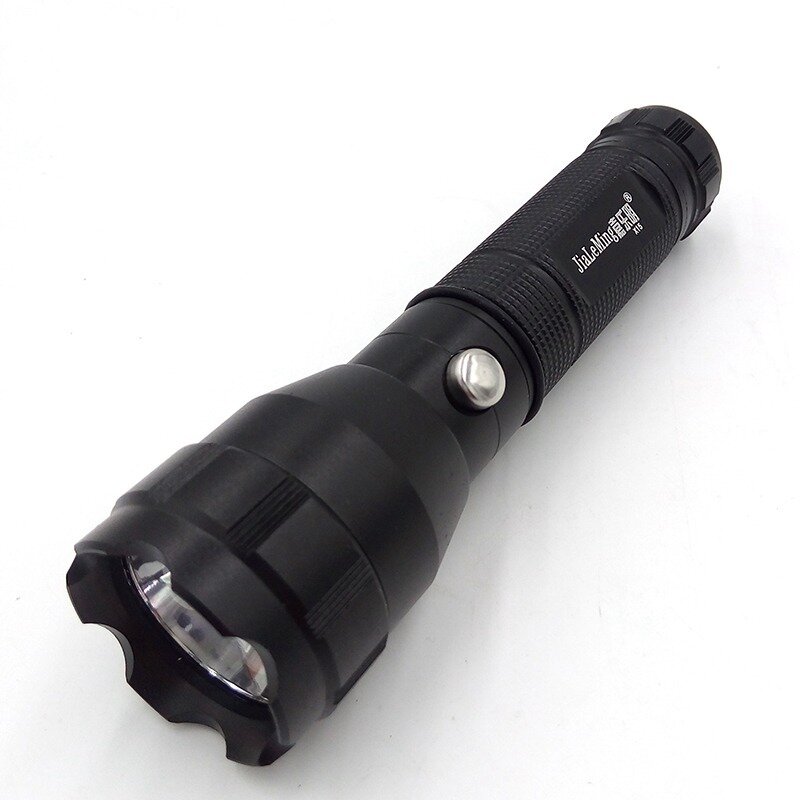 100000 lumen flashlight