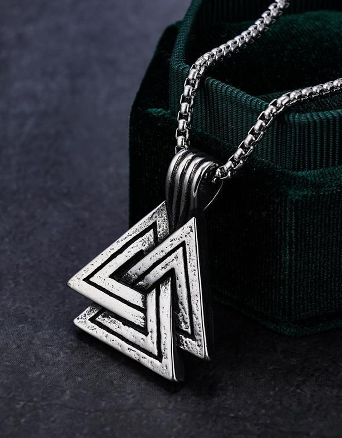 Nordic Viking Mythology Triangle Symbol Necklace / TECHWEAR CLUB / Techwear