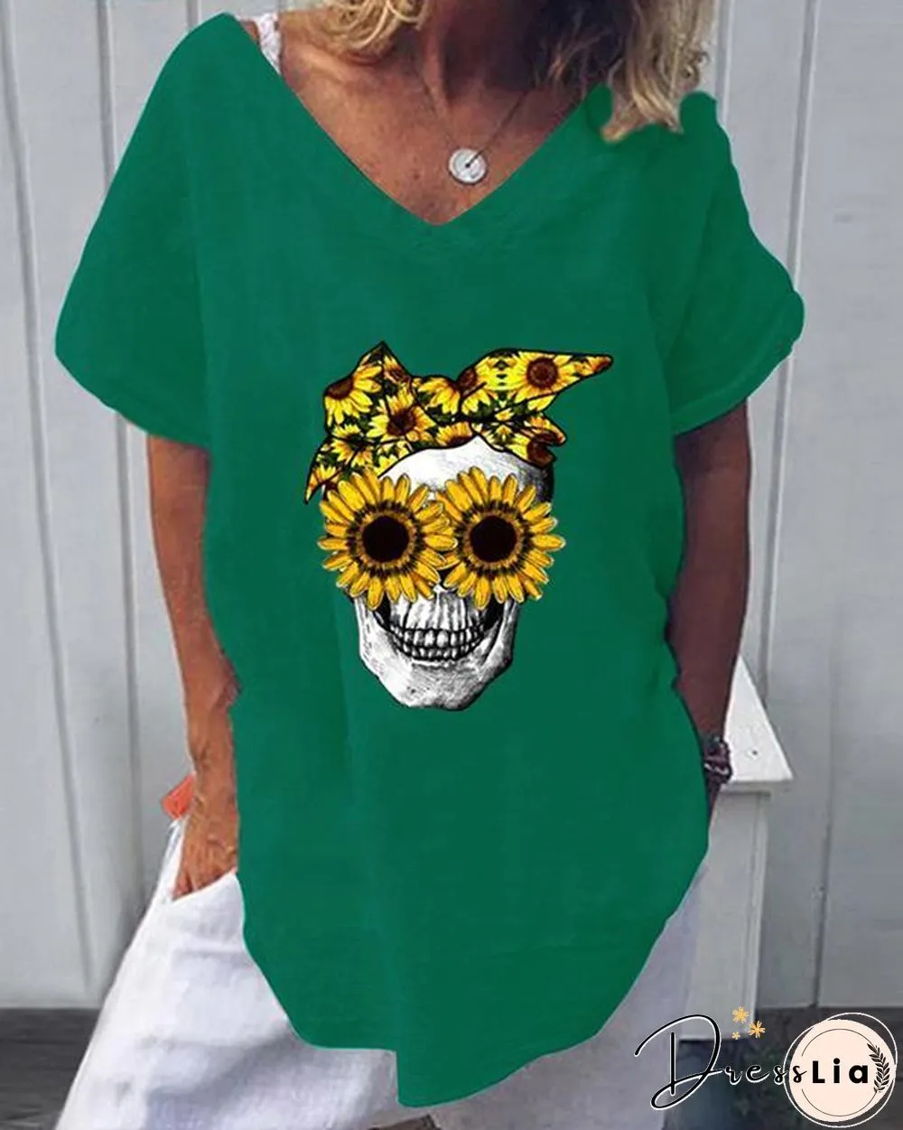 Skull Floral Print Casual V-Neckline Short Sleeve Blouses