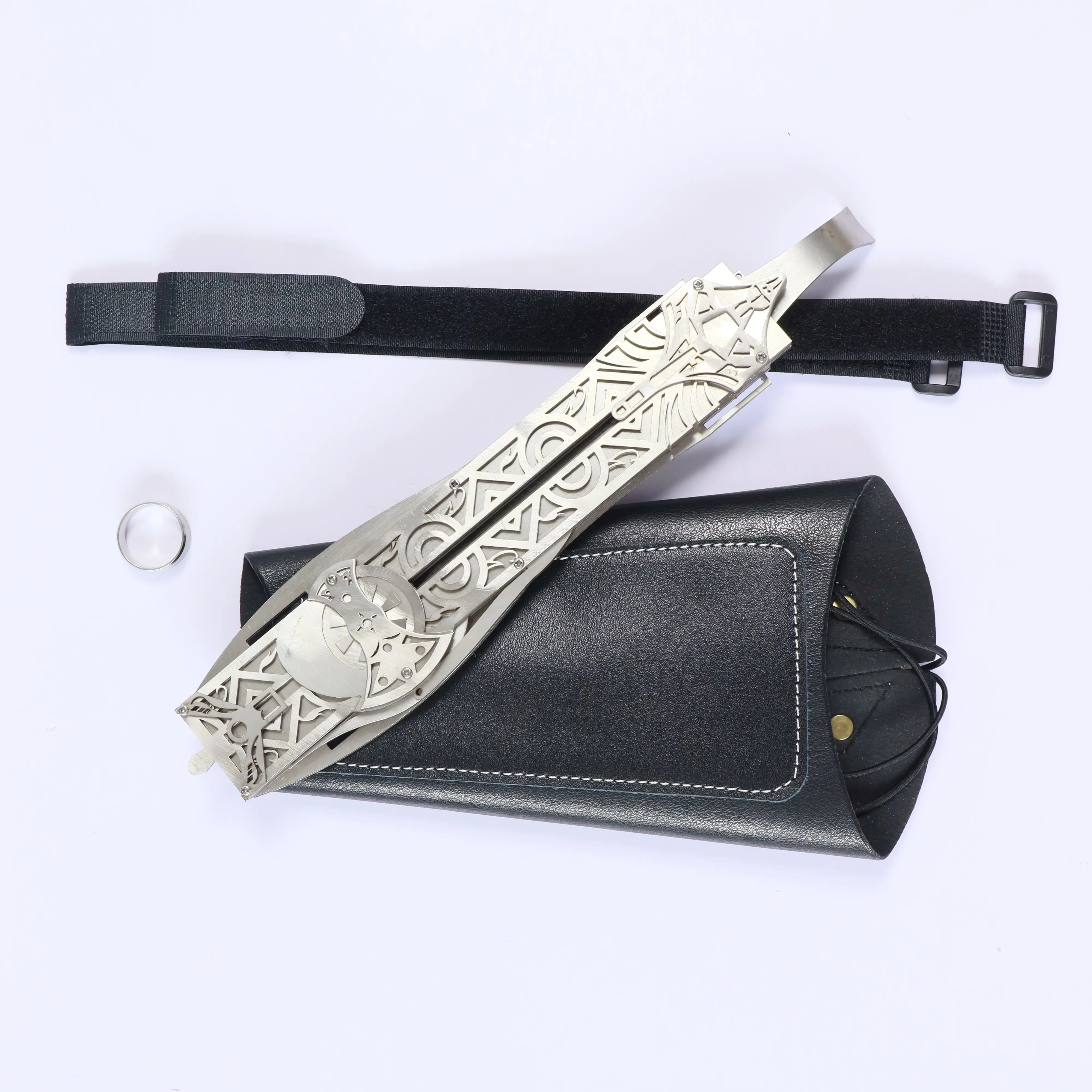 Hidden Blade Metal AC Aguilar real hidden blade image 3