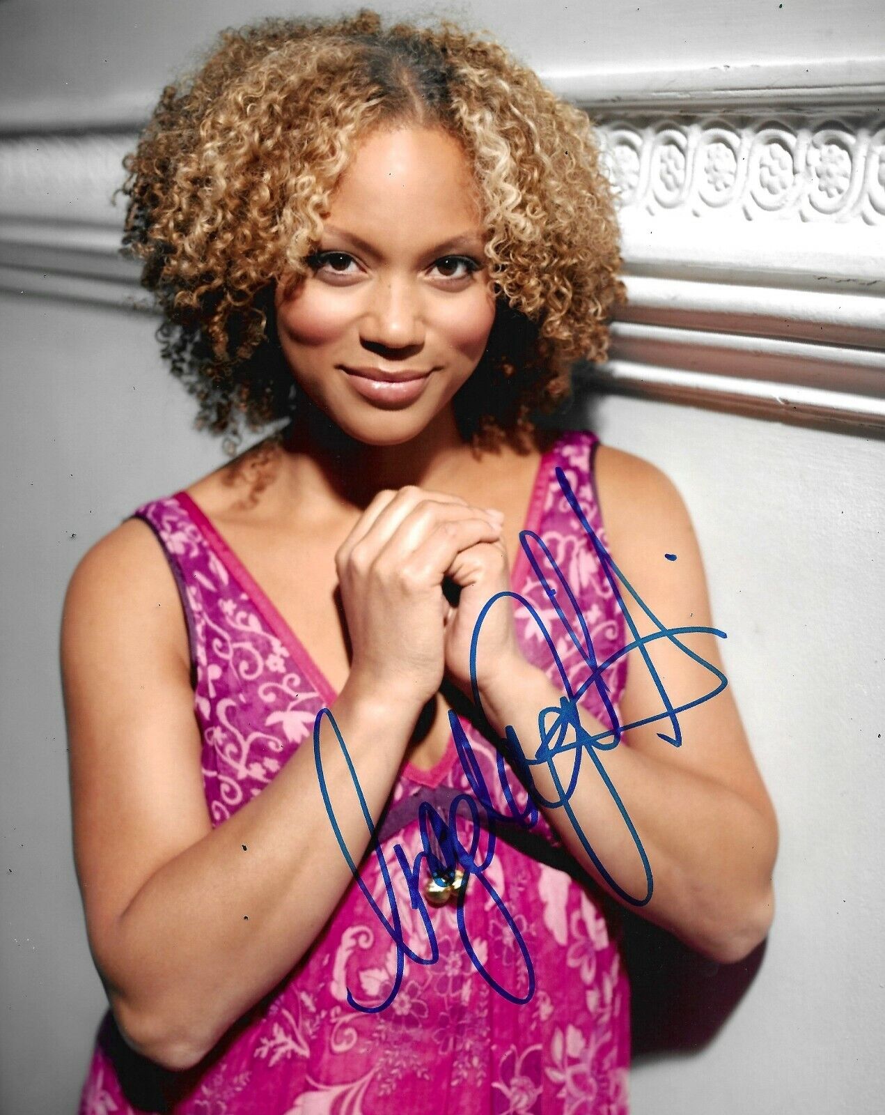 Angela Griffin Signed 10x8 Photo Poster painting AFTAL