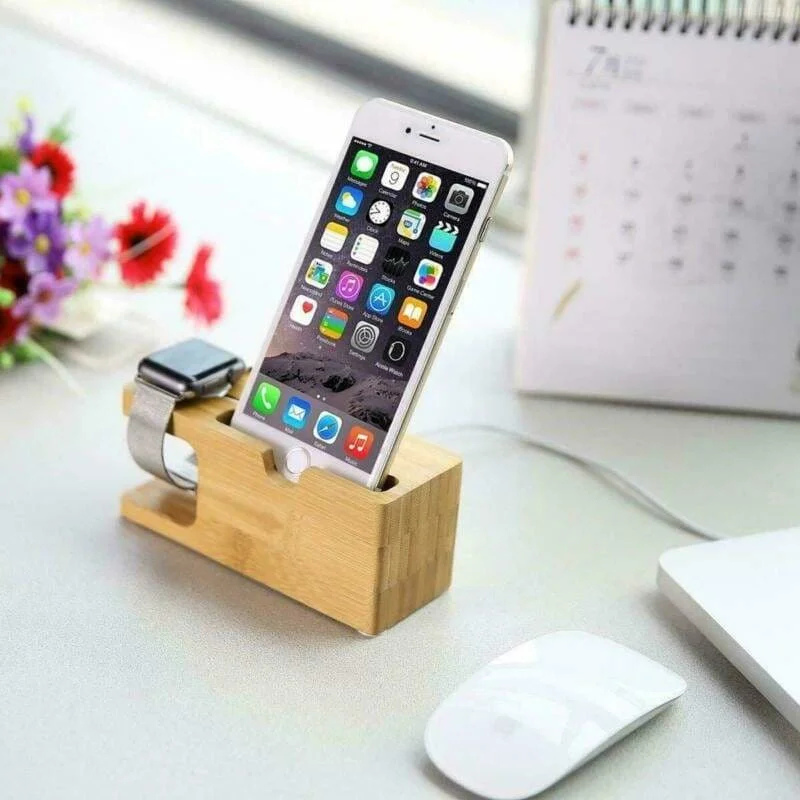 GigaDock™ - The Stylish Bamboo Docking Station