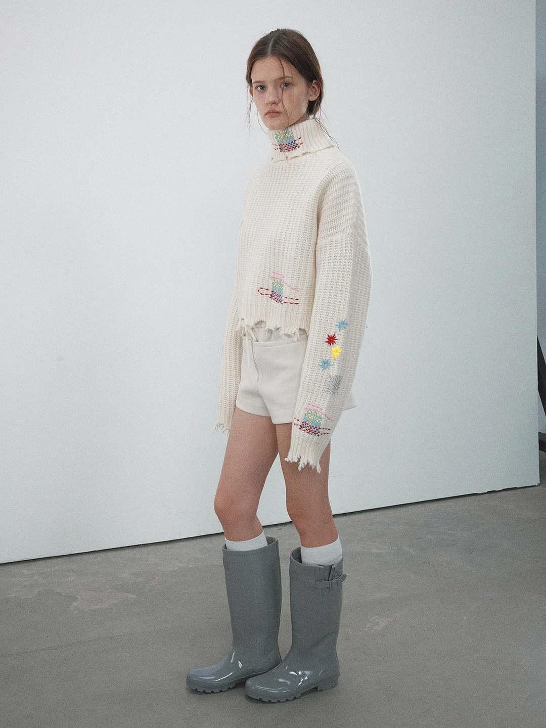 Toloer [Daihe] Winter New Casual High Collar Full Wool Fun Embroidery Short Woolen Jacket H7932-Outfit Ideas