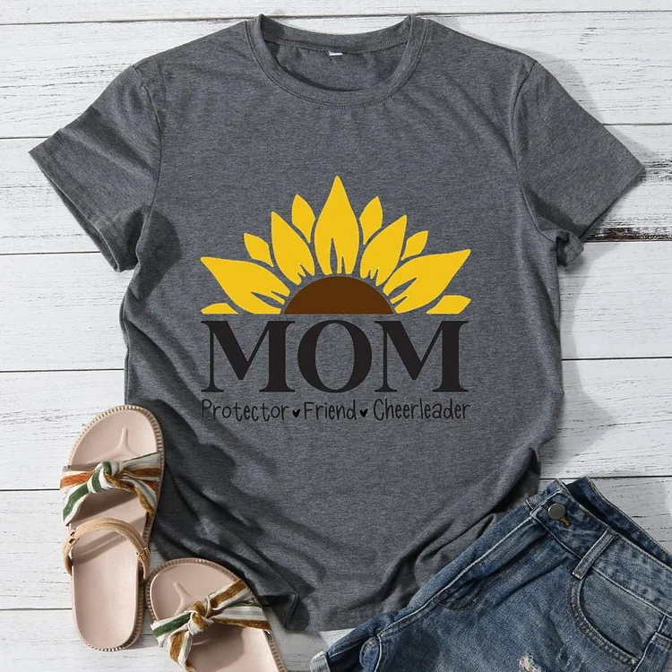 Mom Sunflower Round Neck T-shirt-Annaletters