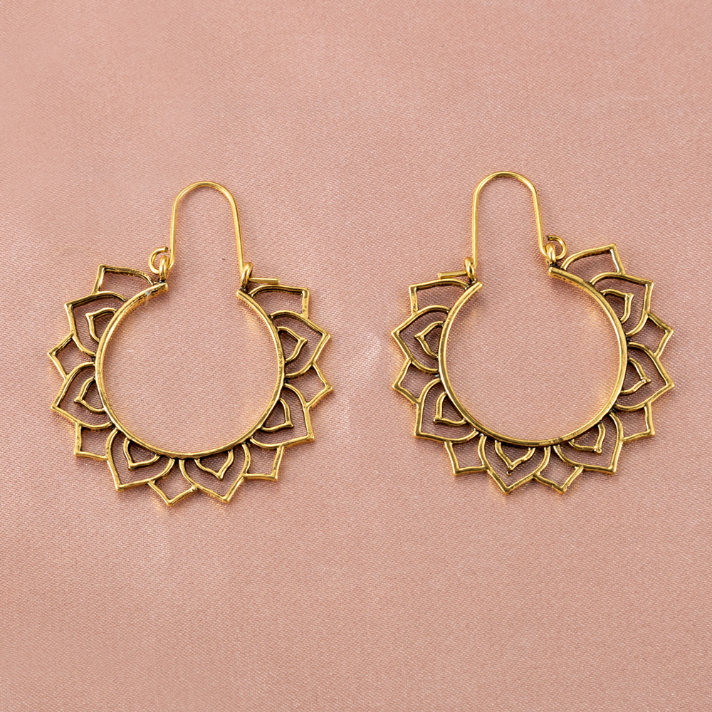 Hollow Rose Sun Earrings