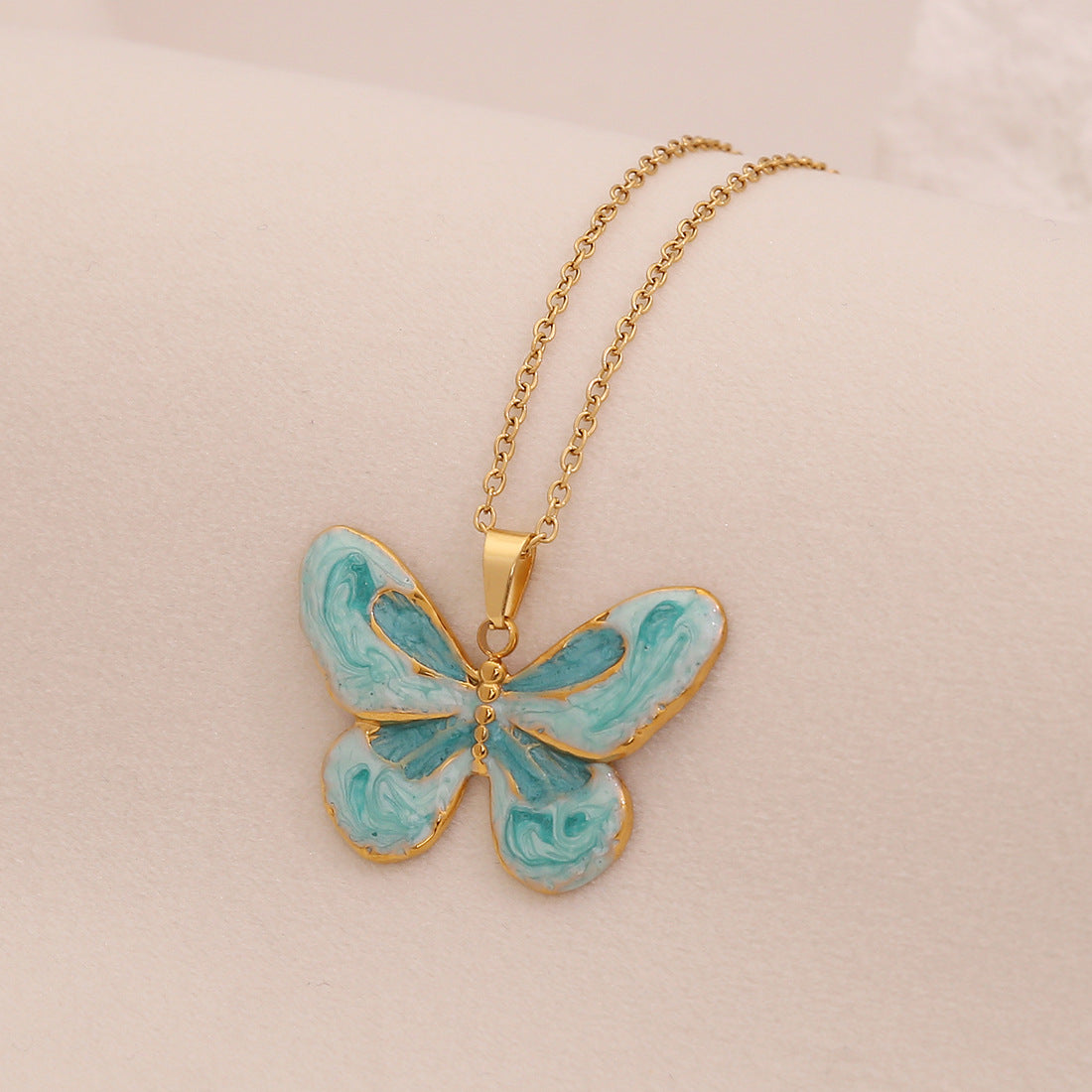 Retro Oil Drop Butterfly Pendant Necklace Fashion Angel Love Stainless Steel Clavicle Chain N1535