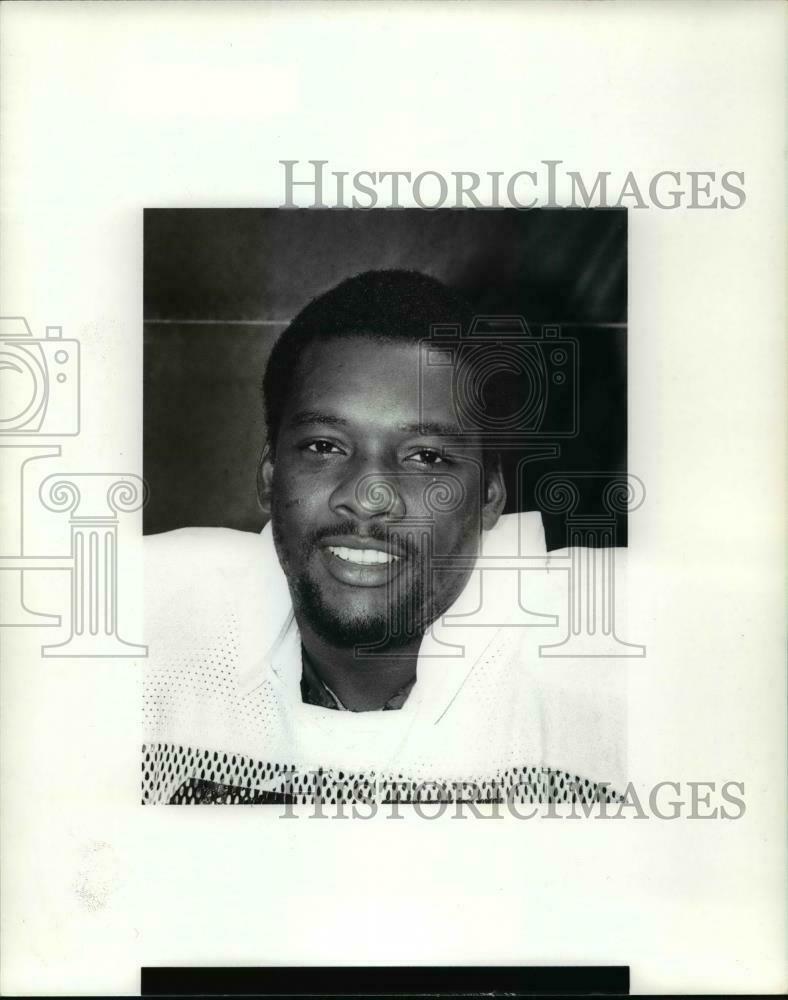 Press Photo Poster painting Football player-Ricky Bolden - cvb64902