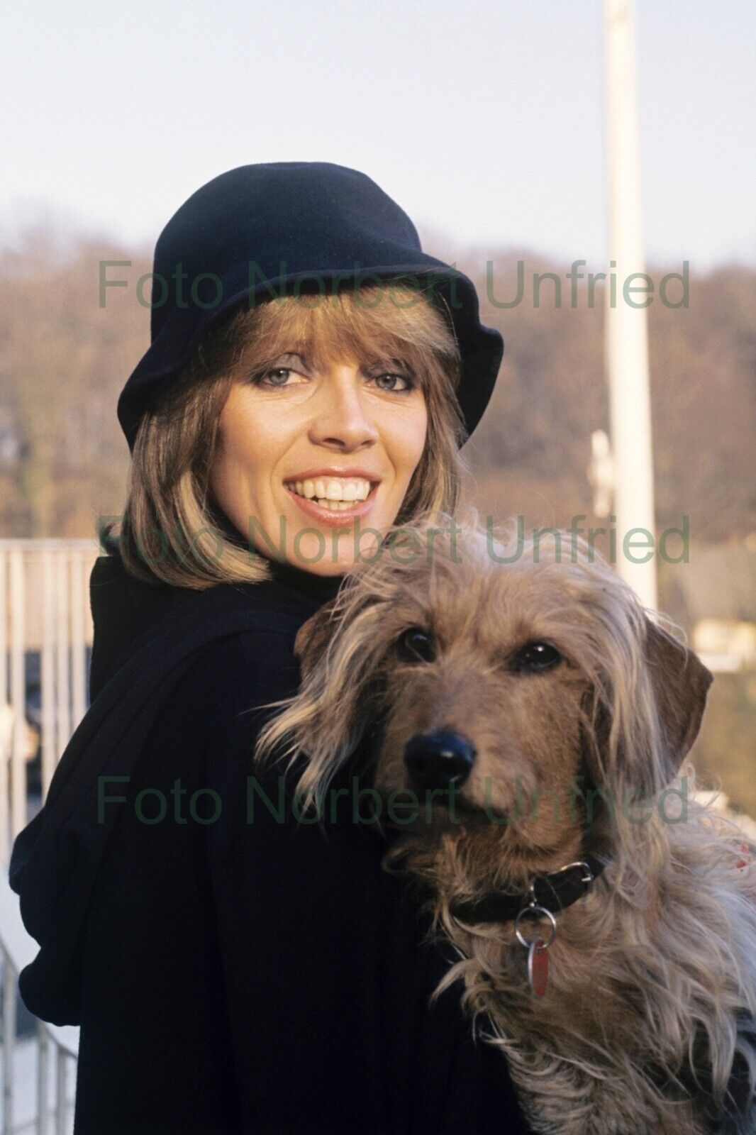 Heidi Mahler mit Hund - Foto 20 x 30 cm ohne Autogramm (Nr 2-22