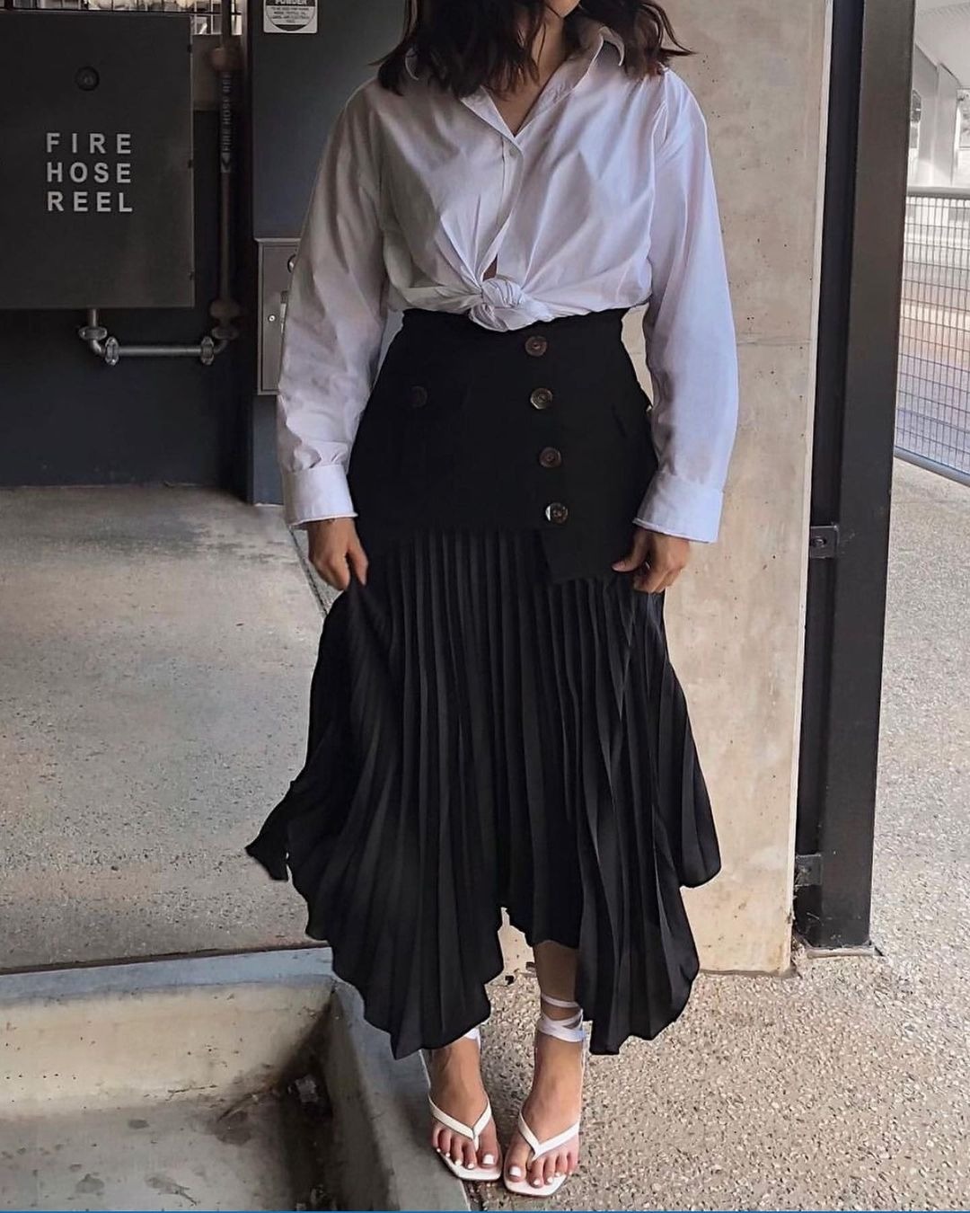 Rotimia New Irregular Chiffon Panel Pleated Skirt