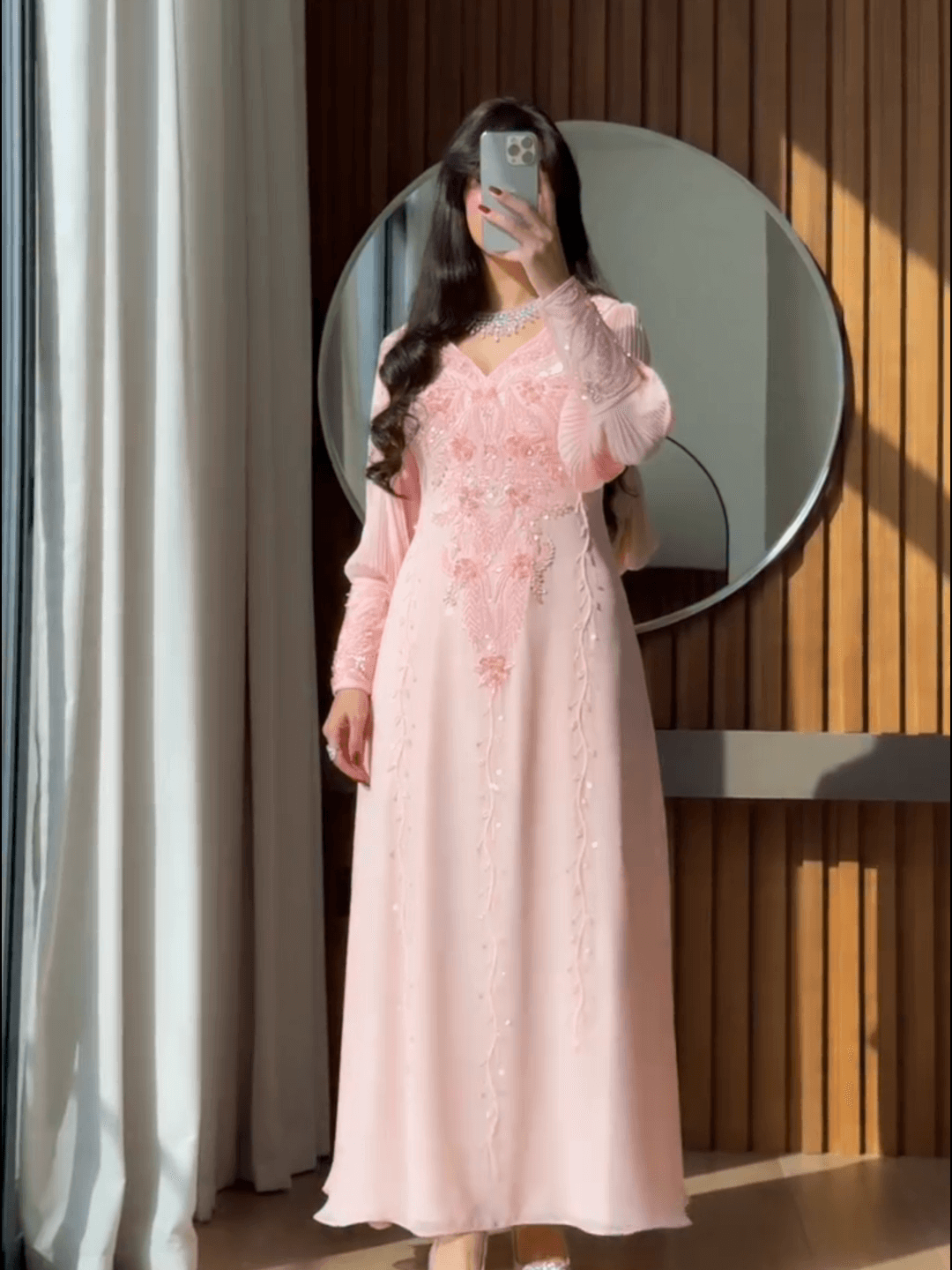 smart elegant dress code for ladies Women's Satin Off-Shoulder Slim-Fit Maxi Dress – Zulily main image 0